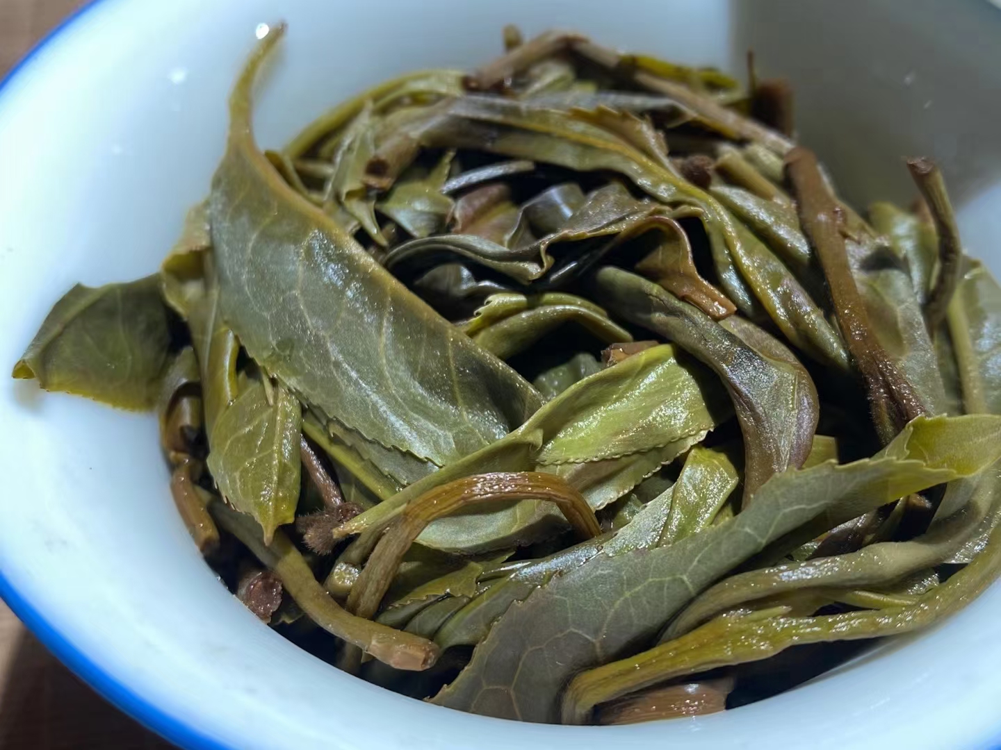 布朗山茶特点，布朗山古树茶价格什么档次