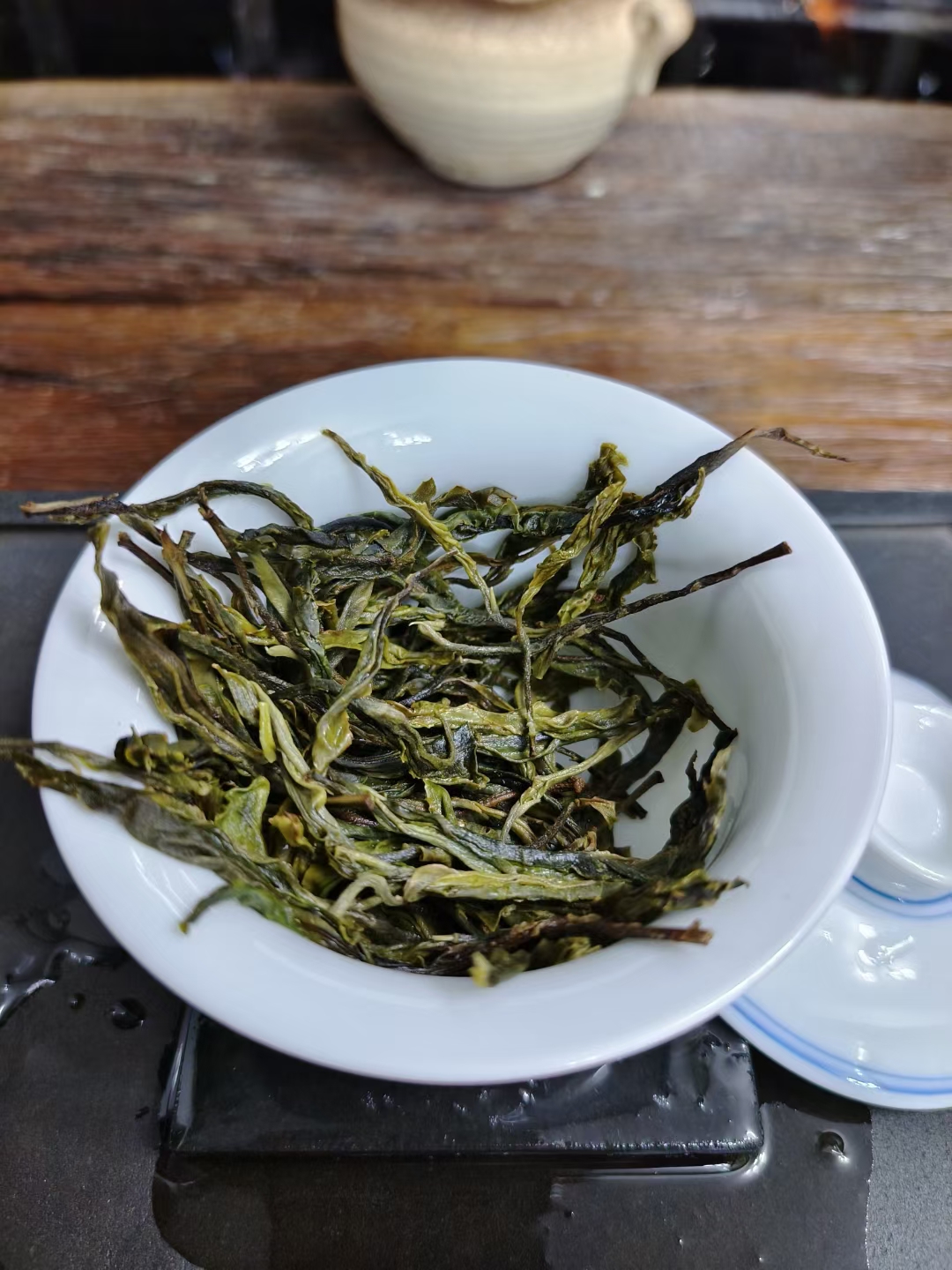 曼冈古树茶的特点