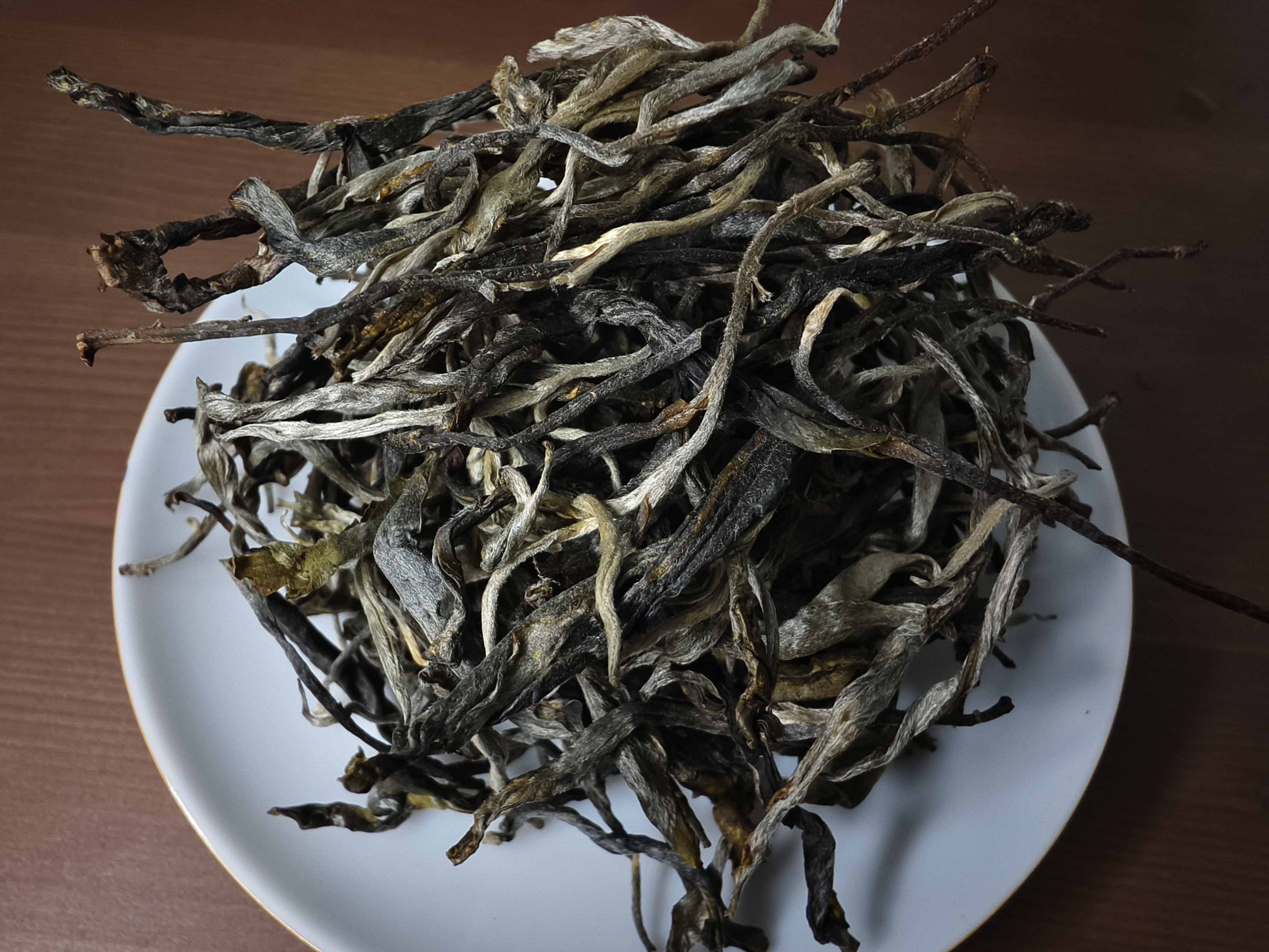 易武麻黑茶多少钱一斤？